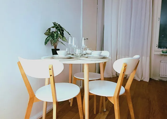 Apartment Nature-inspired Cozy Retreat W Balcony Near Train Vantaa